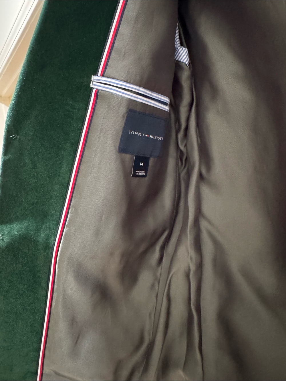 NEVER WORN Tommy Hilfiger Dark Green Velvet Sport Coat Blazer - Boys (Size 14) - Picture 5 of 8